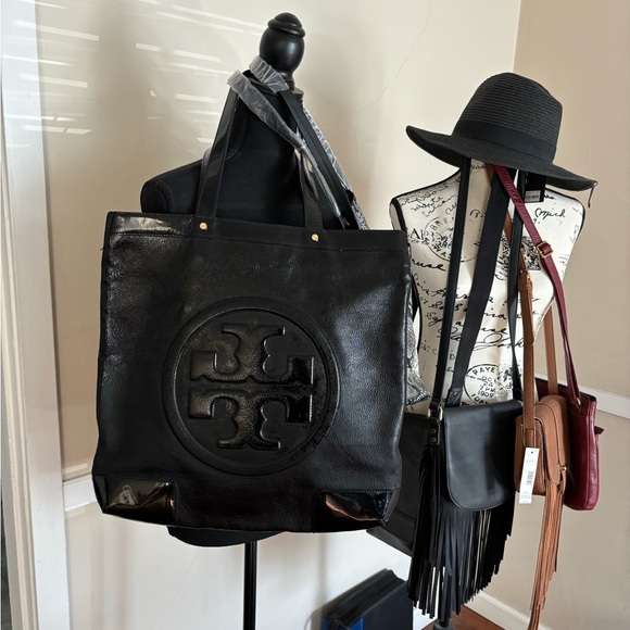 Tory Burch Handbags - TORY BURCH BOMBE CRINKLE LEATHER TOTE